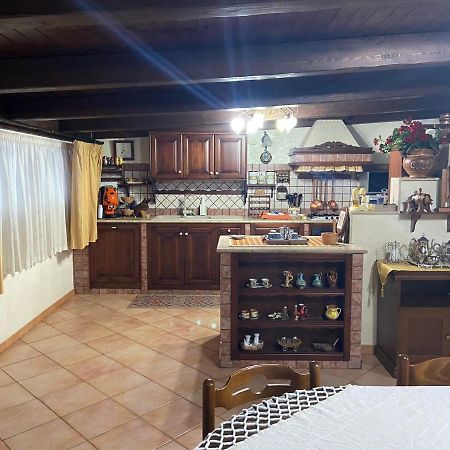Casa Vacanza Dominique 알카모 외부 사진