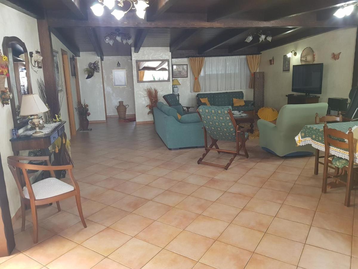 Casa Vacanza Dominique 알카모 외부 사진